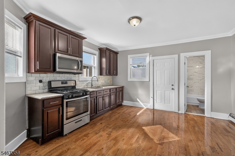 72 Summer Avenue Newark NJ 07104