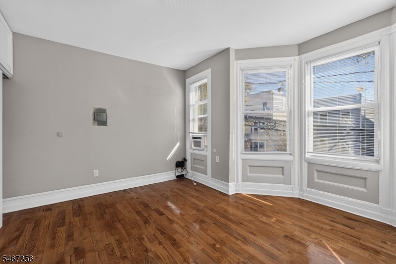 72 Summer Avenue Newark NJ 07104