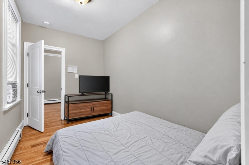 72 Summer Avenue Newark NJ 07104