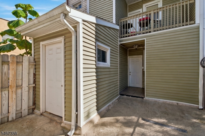 72 Summer Avenue Newark NJ 07104