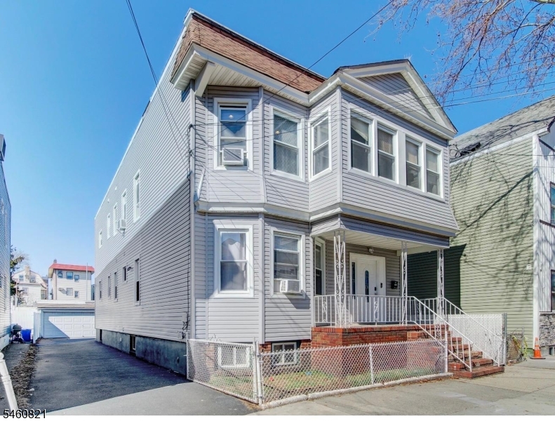 108 Gotthardt Street Newark NJ 07105