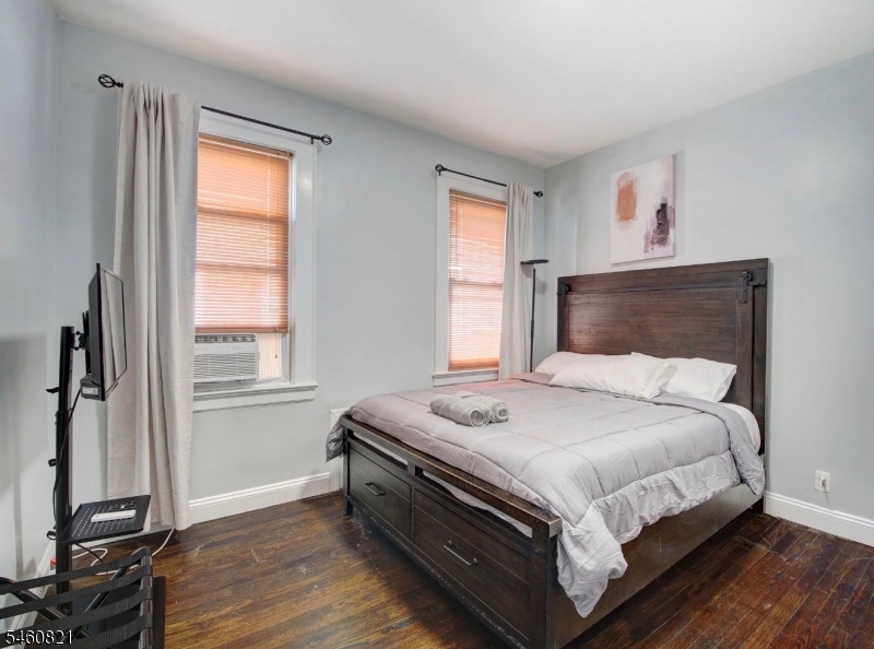 108 Gotthardt Street Newark NJ 07105