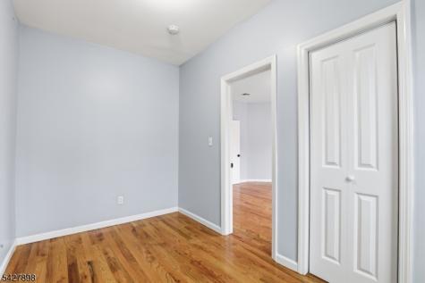 37 Tichenor Terrace Irvington NJ 07111