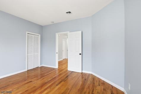37 Tichenor Terrace Irvington NJ 07111