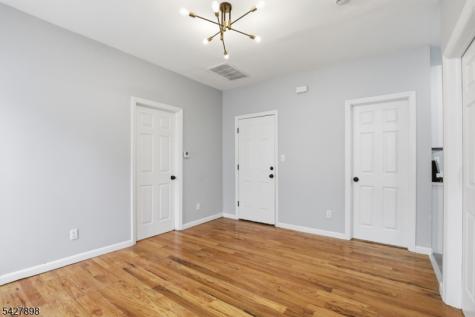37 Tichenor Terrace Irvington NJ 07111