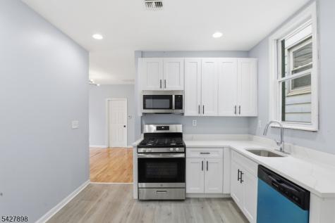 37 Tichenor Terrace Irvington NJ 07111