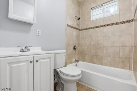 37 Tichenor Terrace Irvington NJ 07111