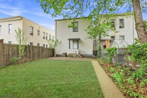 37 Tichenor Terrace Irvington NJ 07111