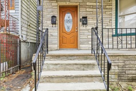 37 Tichenor Terrace Irvington NJ 07111