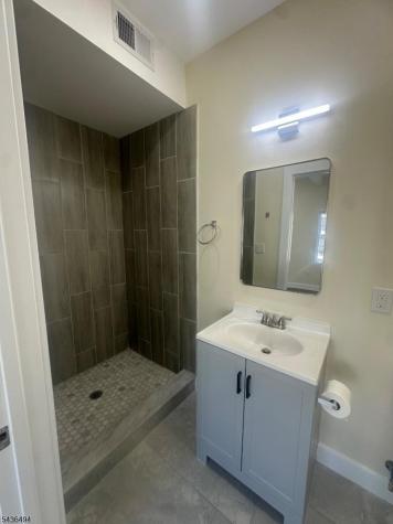 272 Schley Street Newark NJ 07112