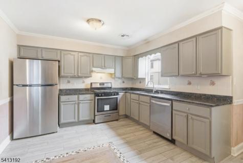 96 N 5th Street Newark NJ 07107