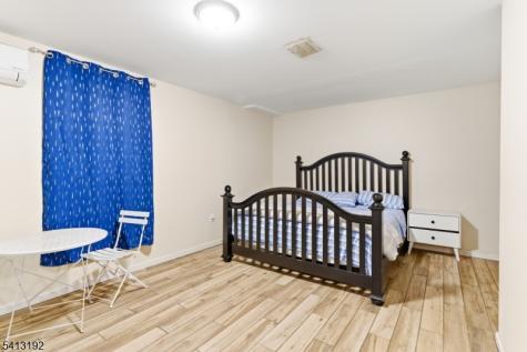 96 N 5th Street Newark NJ 07107