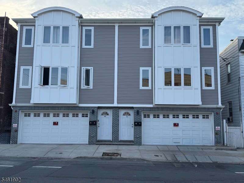 562 N 11th Street Newark NJ 07107