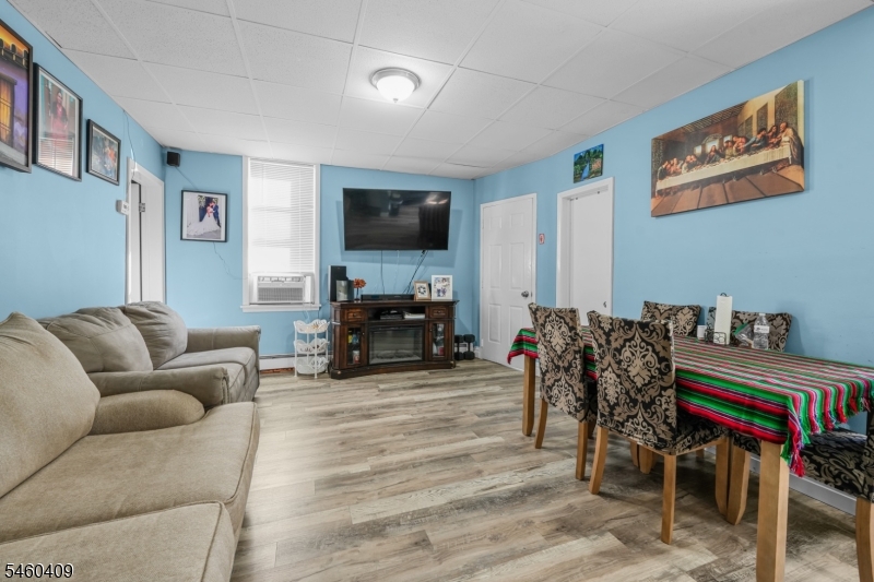 130 Garfield Avenue Lodi NJ 07644