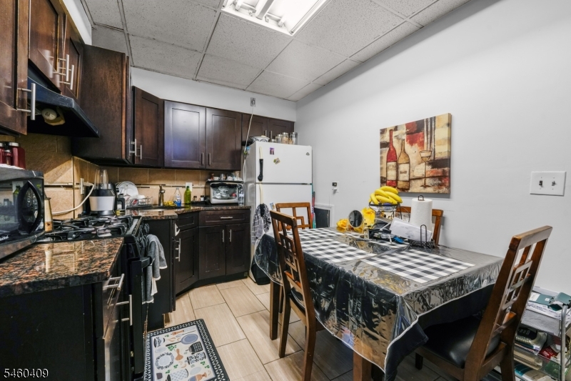 130 Garfield Avenue Lodi NJ 07644