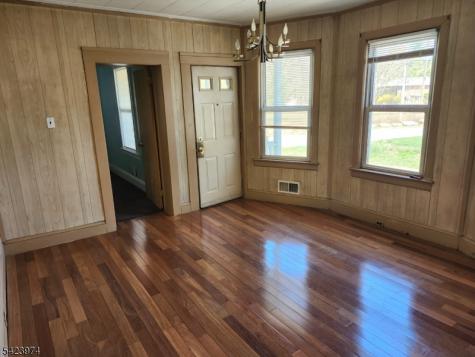 5 Locust Street Wanaque NJ 07420