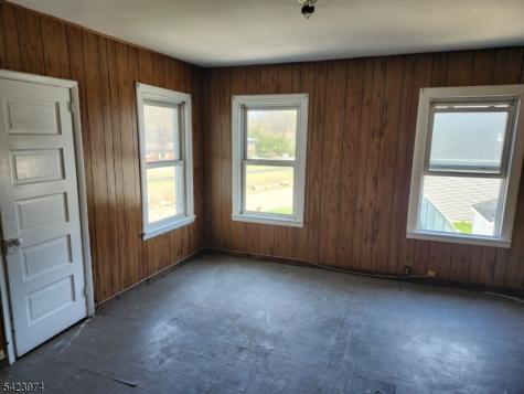 5 Locust Street Wanaque NJ 07420