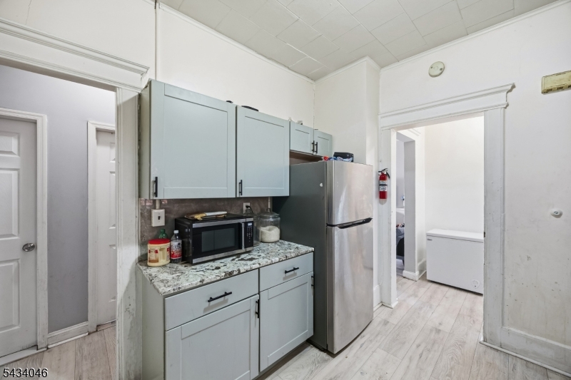 94 Eaton Place East Orange NJ 07017
