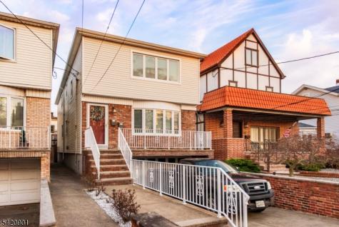 230 Avenue A Bayonne NJ 07002