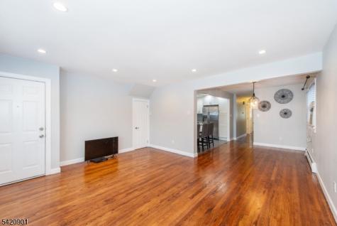 230 Avenue A Bayonne NJ 07002