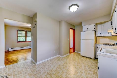 215 S 18th Avenue Manville NJ 08835