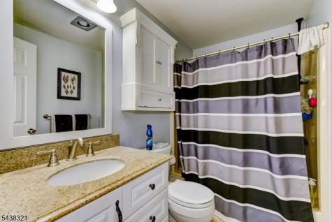 215 S 18th Avenue Manville NJ 08835