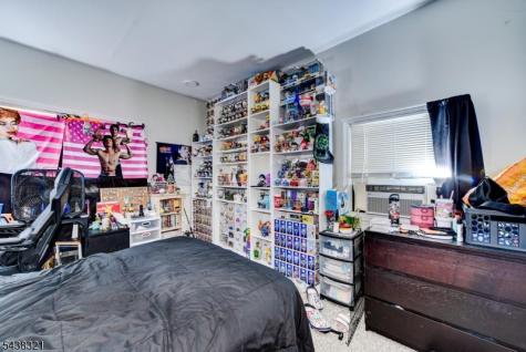 215 S 18th Avenue Manville NJ 08835