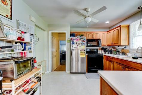 215 S 18th Avenue Manville NJ 08835