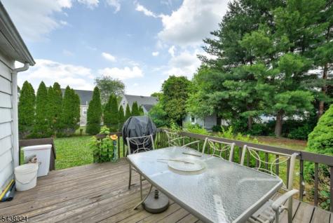 215 S 18th Avenue Manville NJ 08835