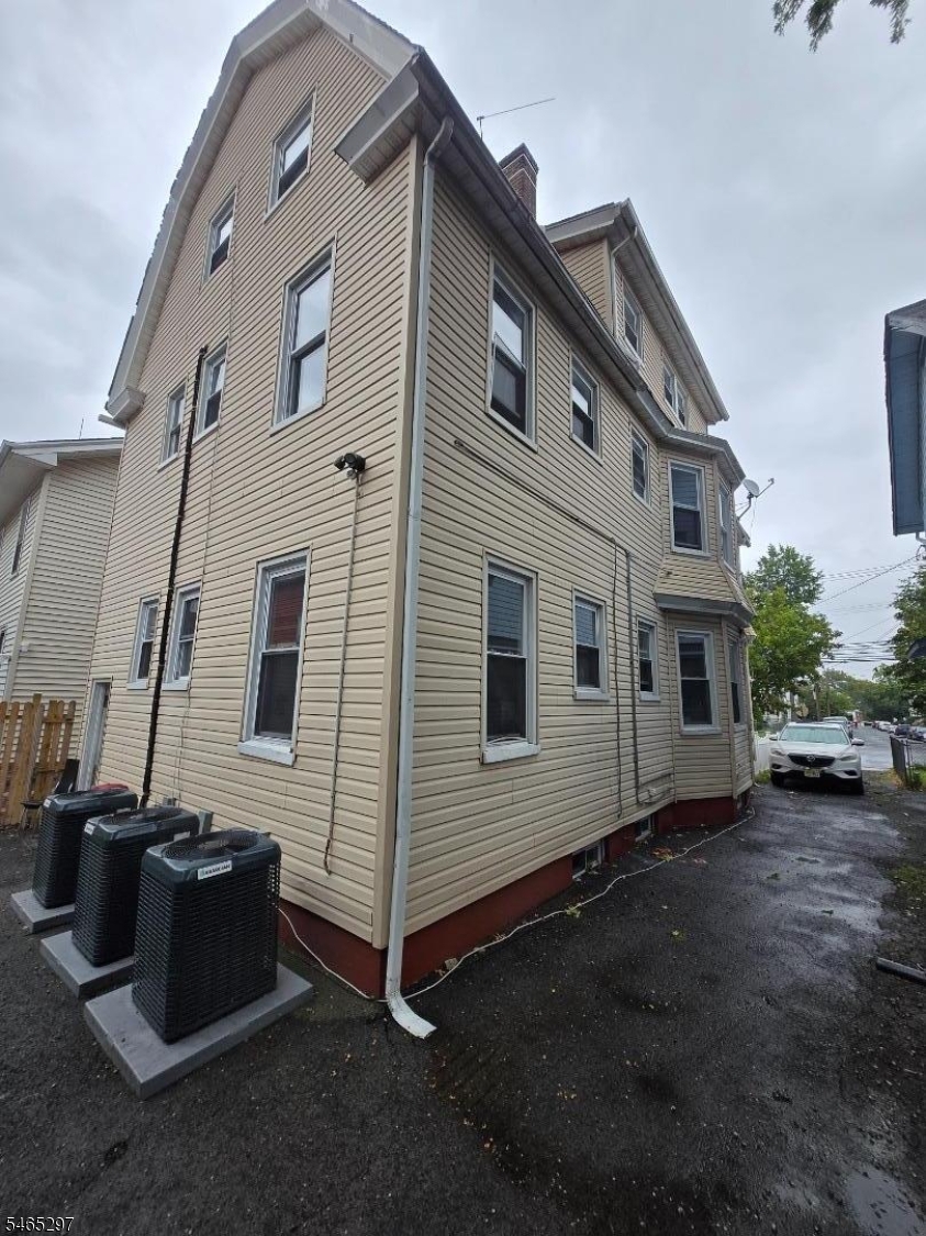 579 Stuyvesant Avenue Irvington NJ 07111