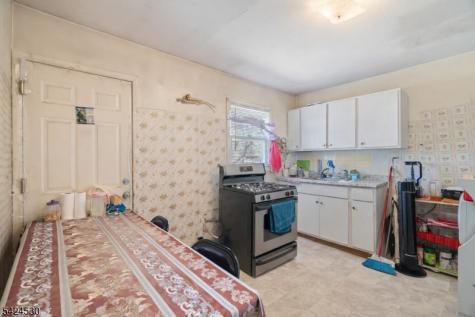 80 Pennington Street Paterson NJ 07501