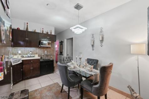 521 Maple Avenue Elizabeth NJ 07202