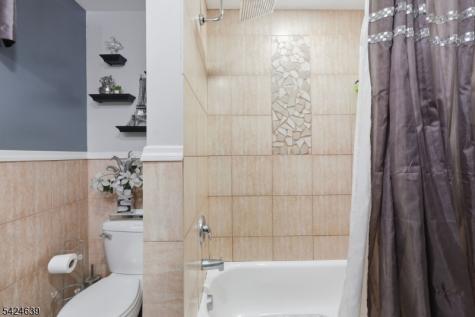 521 Maple Avenue Elizabeth NJ 07202