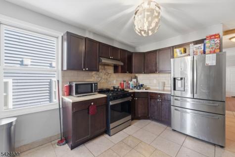 521 Maple Avenue Elizabeth NJ 07202