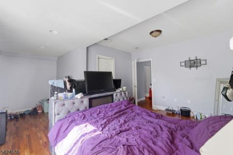 521 Maple Avenue Elizabeth NJ 07202