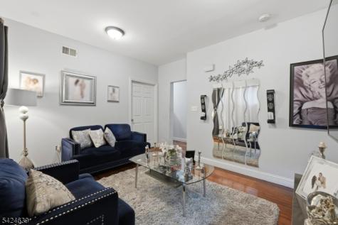 521 Maple Avenue Elizabeth NJ 07202