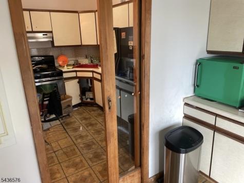 96 Hillside Avenue Nutley NJ 07110