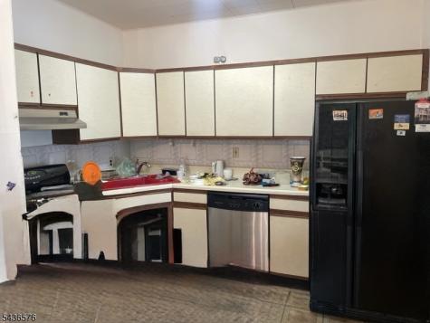 96 Hillside Avenue Nutley NJ 07110