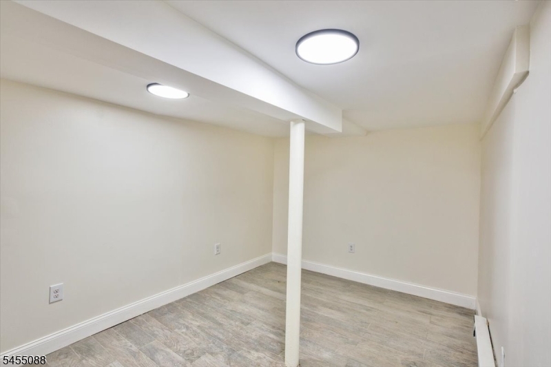 22 Edwin Place Newark NJ 07112