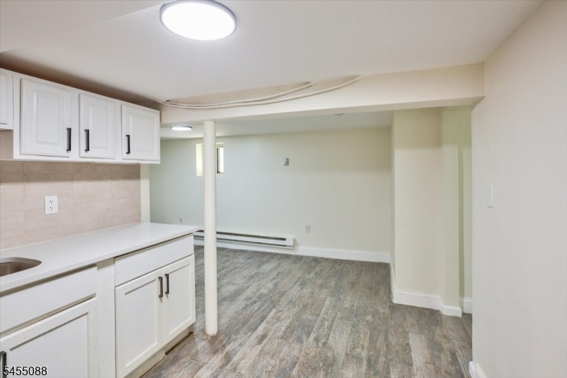 22 Edwin Place Newark NJ 07112