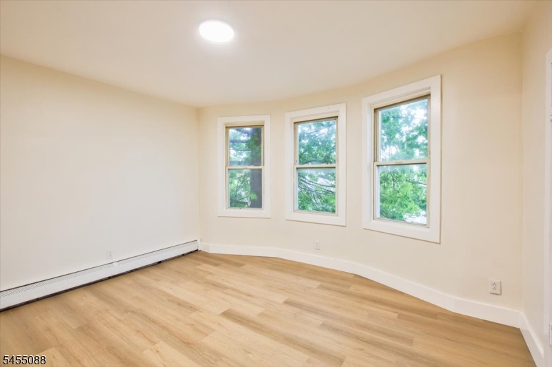 22 Edwin Place Newark NJ 07112