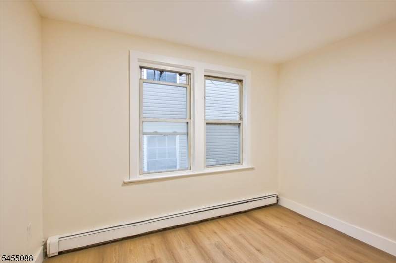 22 Edwin Place Newark NJ 07112