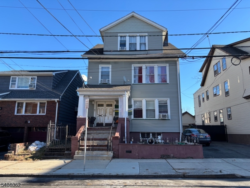 16 Monticello Avenue Newark NJ 07106