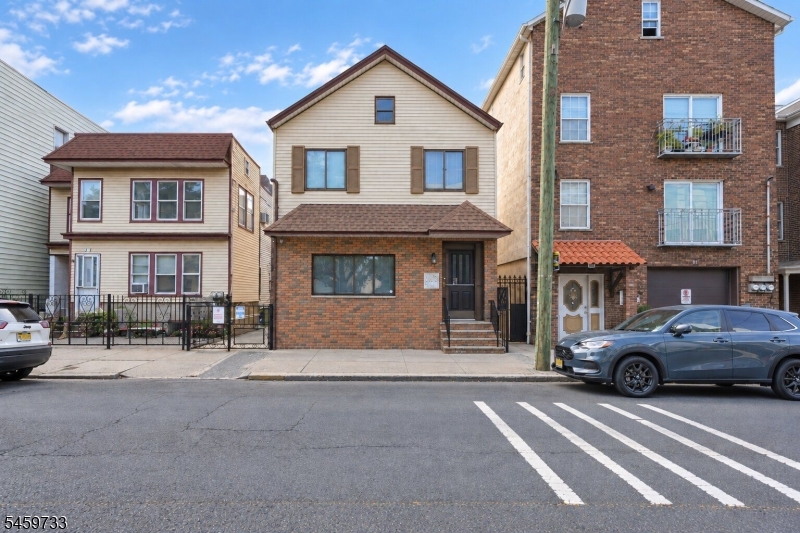 83 Pacific Street Newark NJ 07105