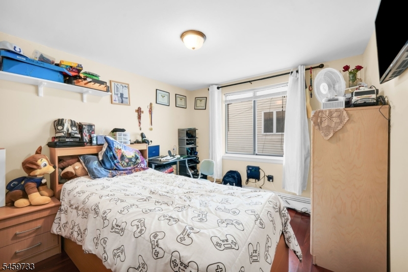 83 Pacific Street Newark NJ 07105