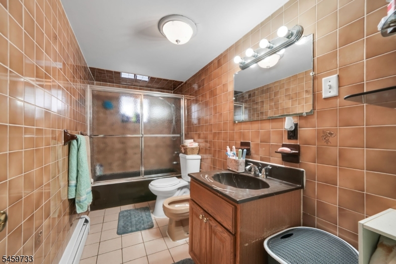 83 Pacific Street Newark NJ 07105