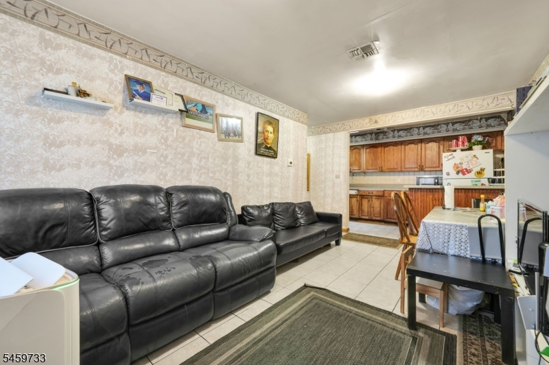 83 Pacific Street Newark NJ 07105