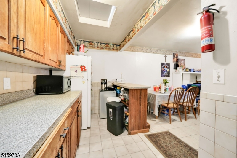 83 Pacific Street Newark NJ 07105