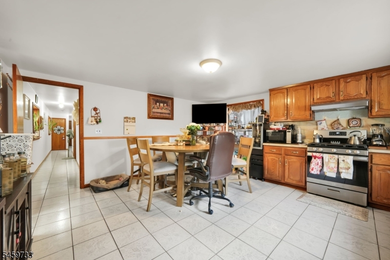 83 Pacific Street Newark NJ 07105