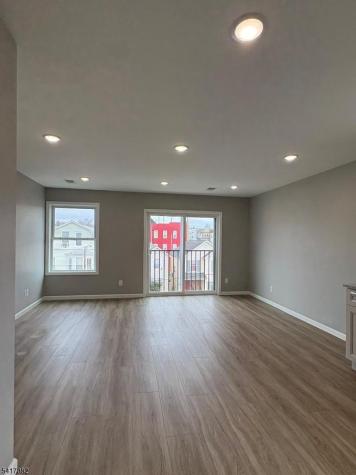 457 S 17th Street Newark NJ 07103